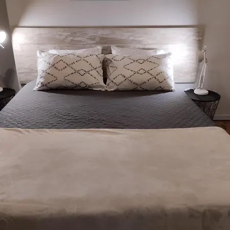Privatunterkunft Suites Room *