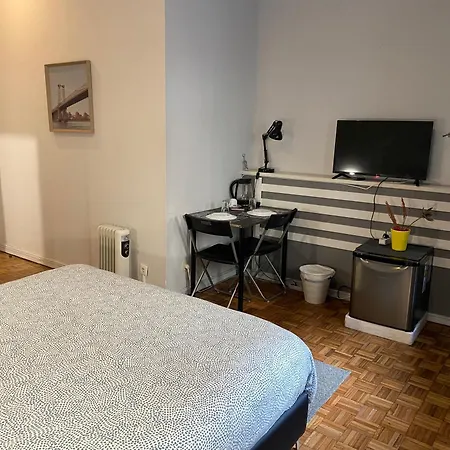 Проживание в семье Suites Room *