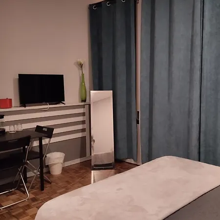 Проживание в семье Suites Room *